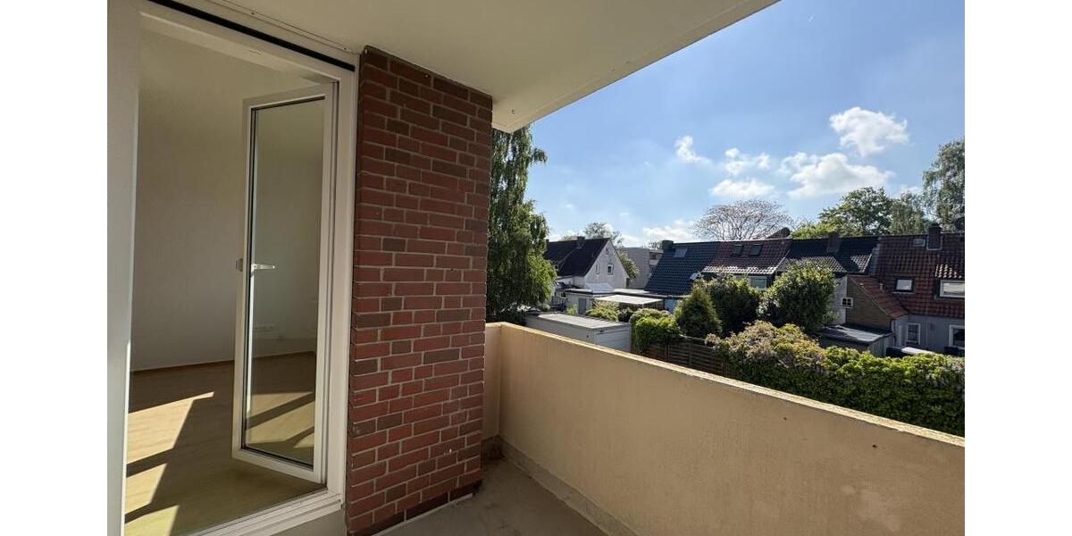 Etagenwohnung Bremerhaven Schiffdorferdamm - 3 Zimmer, 76 m&sup2;, 589&euro; | Angebot:26629317