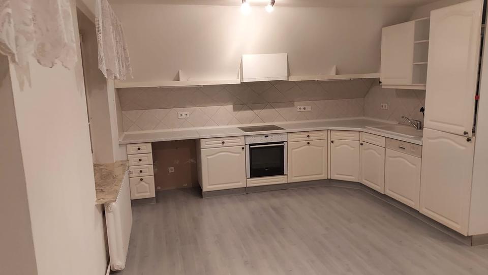 Dachgeschoßwohnung Wanna - 2.5 Zimmer, 65 m&sup2;, 700&euro; | Angebot:24950784