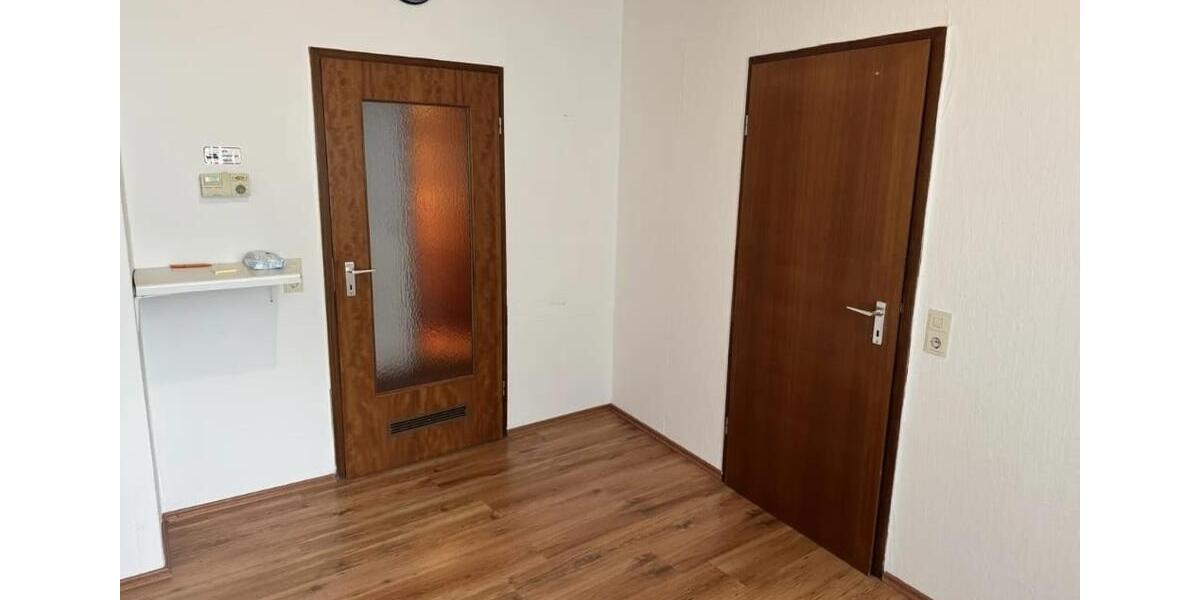 Erdgeschoßwohnung Bremerhaven Mitte - 3 Zimmer, 44 m&sup2;, 68.000&euro; | Angebot:27112736