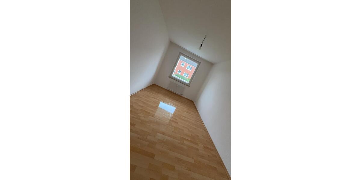 Erdgeschoßwohnung Nordenham - 3 Zimmer, 70 m&sup2;, 600&euro; | Angebot:25164350