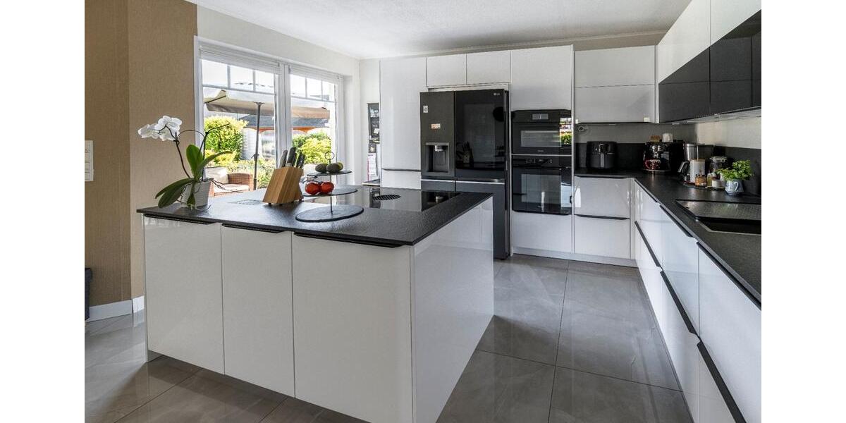 Einfamilienhaus Loxstedt - 6.5 Zimmer, 225 m&sup2;, 565.000&euro; | Angebot:26774892