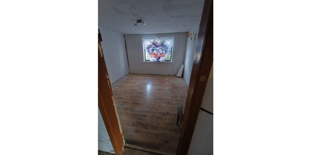 Mehrfamilienhaus, Wohnhaus Cappel Cappel - 6 Zimmer, 140 m&sup2;, 111.000&euro; | Angebot:24724360