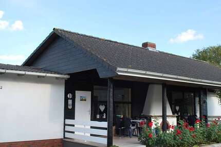 Haus zum Kaufen in Butjadingen 375.000 € 97.54 m² 5 zimmer