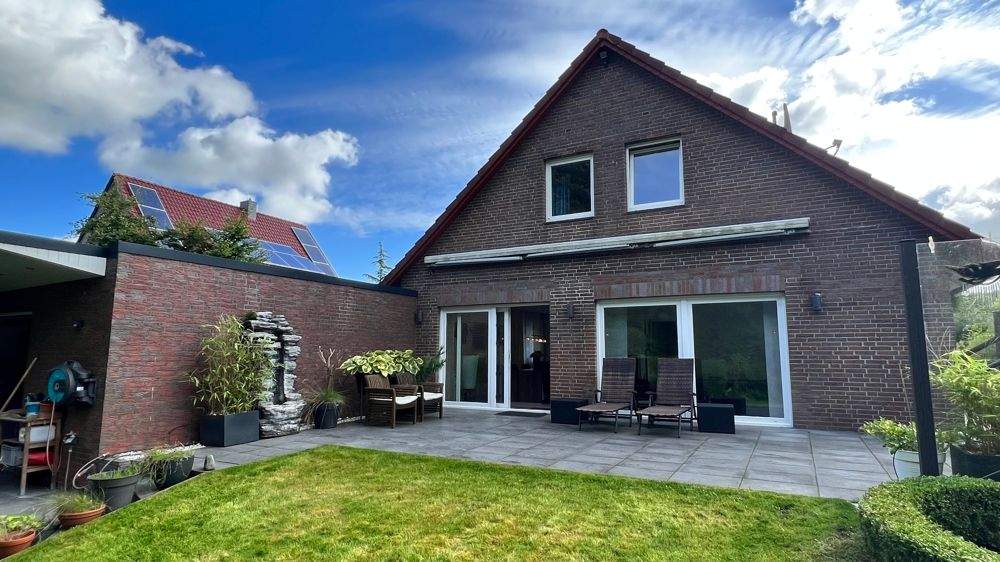 Einfamilienhaus Wilhelmshaven Heppens - 7 Zimmer, 215 m&sup2;, 469.000&euro; | Angebot:25671292