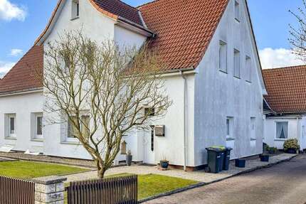 Wohnung Bremerhaven Schiffdorferdamm - 4 Zimmer, 90 m&sup2;, 119.000&euro; | Angebot:26075024