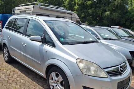 Opel Zafira 208.000 km 1.499 &euro; Bremerhaven 27576