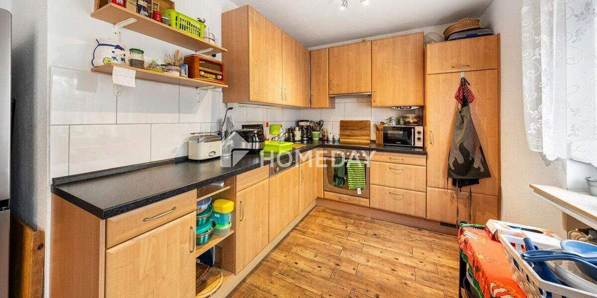 Modernisiertes Einfamilienhaus mit flexibler Aufteilung, viel Platz und großem Garten 7 zimmer