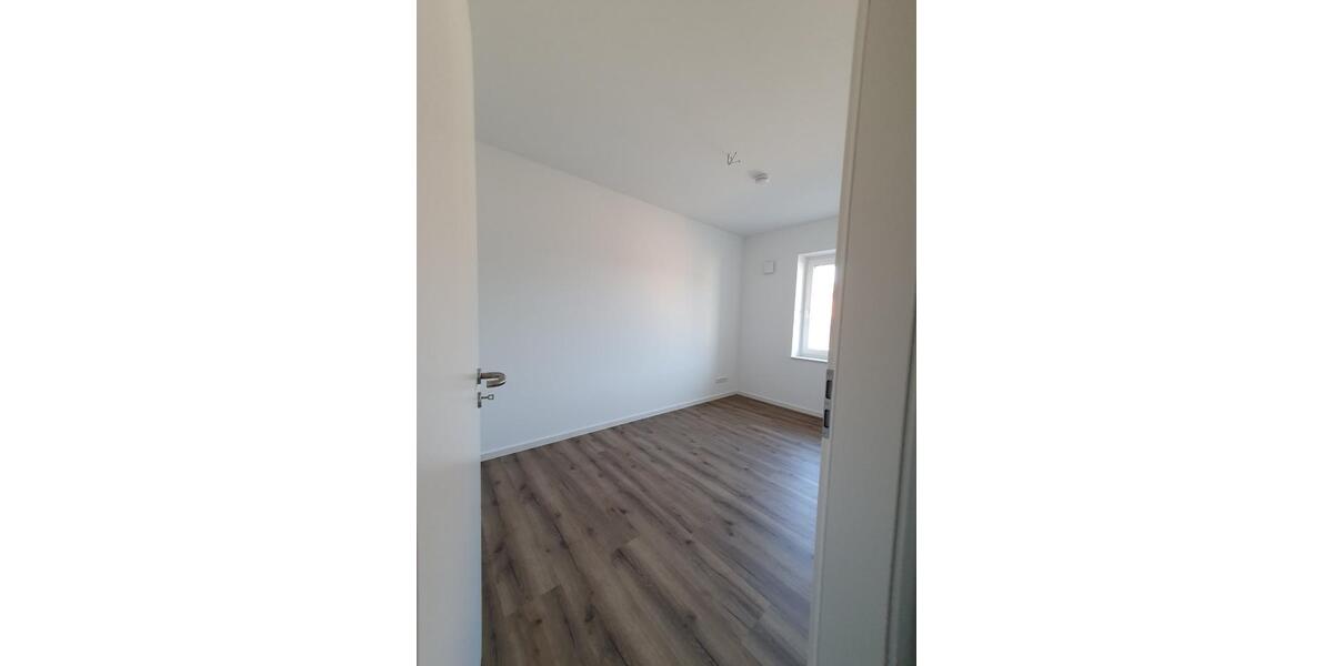 Etagenwohnung Wanna - 3 Zimmer, 76 m&sup2;, 915&euro; | Angebot:25655123