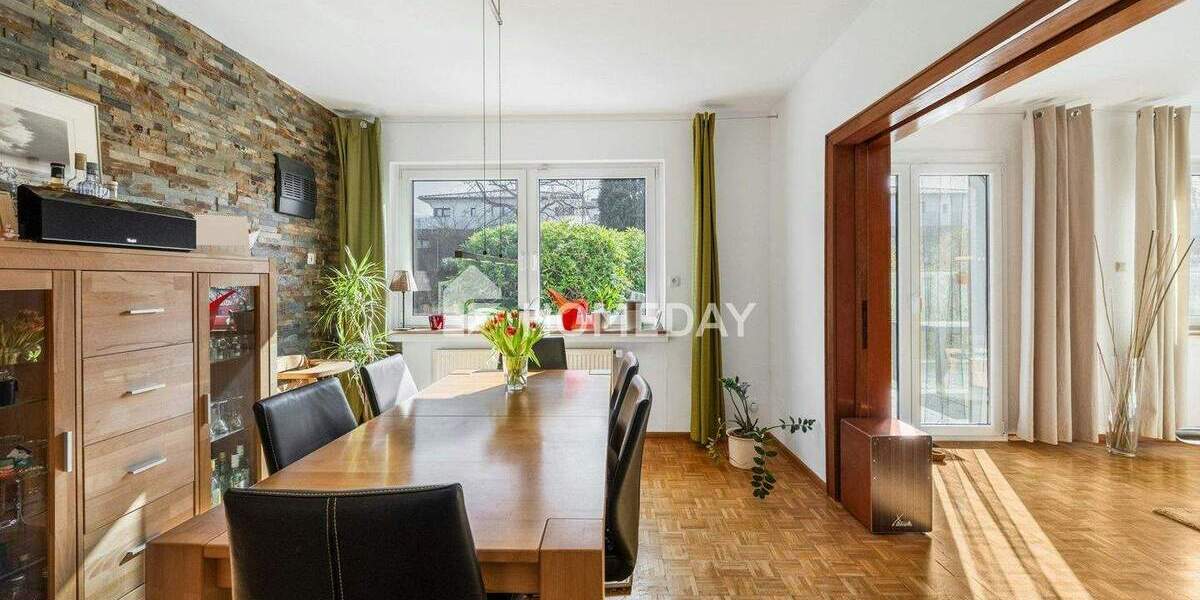 Mehrfamilienhaus, Wohnhaus Bremerhaven Geestemünde - 8 Zimmer, 240 m&sup2;, 499.000&euro; | Angebot:25896685