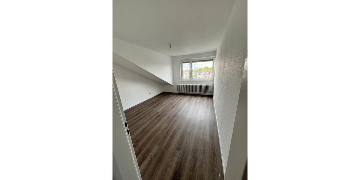 Etagenwohnung Bremerhaven - 2 Zimmer, 55 m&sup2;, 450&euro; | Angebot:26662975