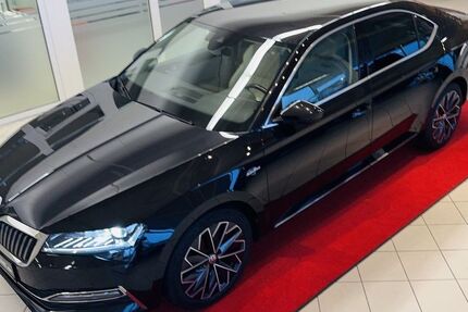 Skoda Superb 125.800 km 28.900 &euro; Stadland 26936