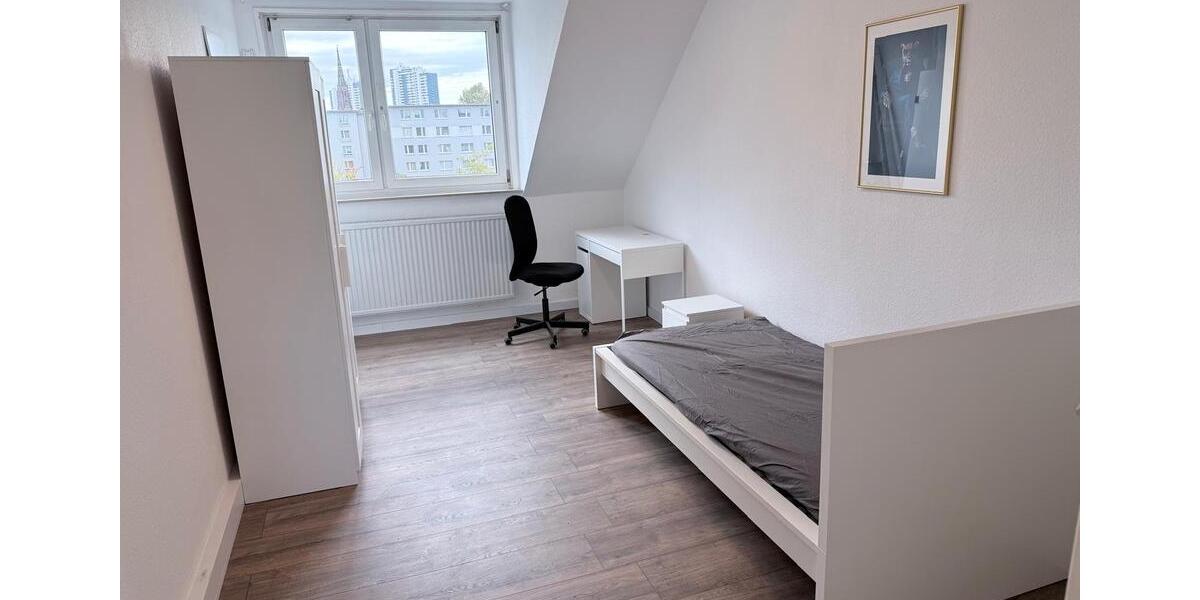 Etagenwohnung Bremerhaven Mitte - 1 Zimmer, 15 m&sup2;, 500&euro; | Angebot:24784479