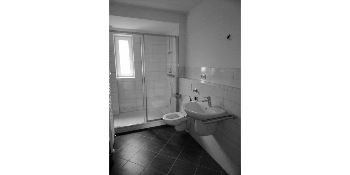 Etagenwohnung Bremerhaven Geestemünde - 4 Zimmer, 111 m&sup2;, 725&euro; | Angebot:26826848