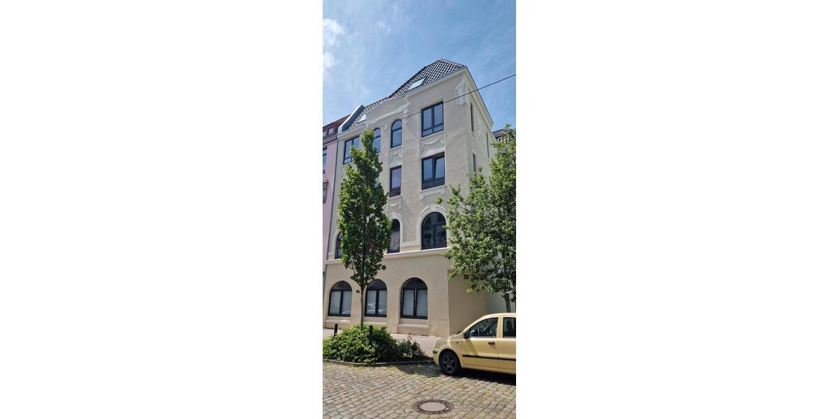Dachgeschoßwohnung Bremerhaven - 4 Zimmer, 109 m&sup2;, 740&euro; | Angebot:26131237