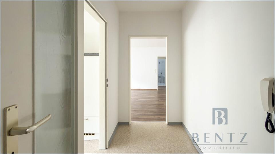 Etagenwohnung Bremerhaven Mitte - 2 Zimmer, 63 m&sup2;, 495&euro; | Angebot:25872889
