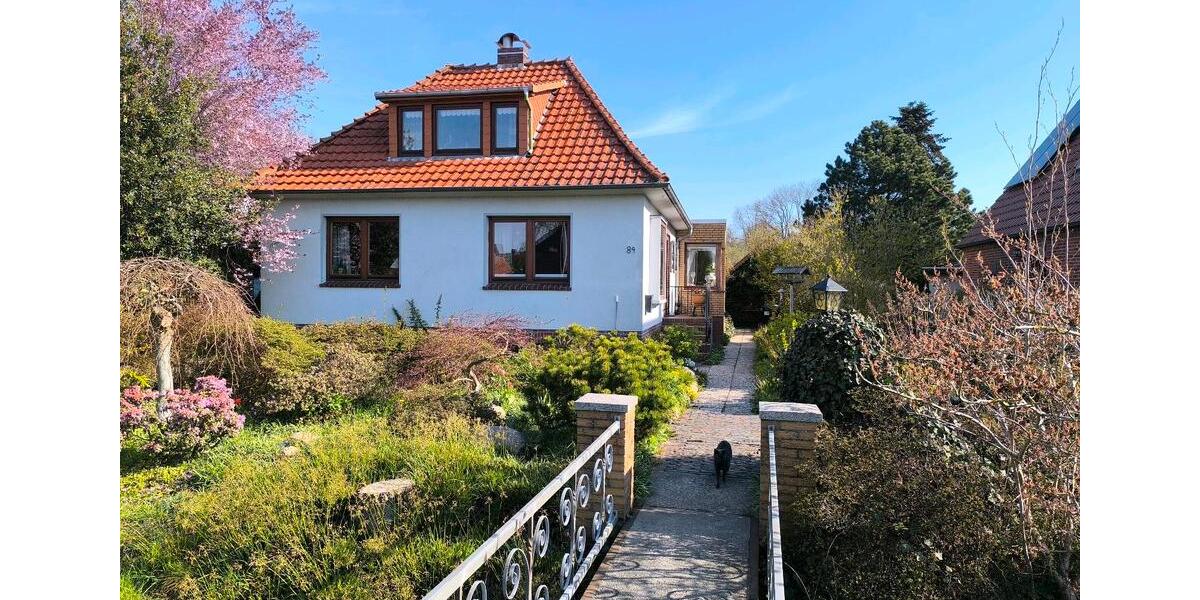 Einfamilienhaus Nordenham - 6 Zimmer, 180 m&sup2;, 240.000&euro; | Angebot:26416067