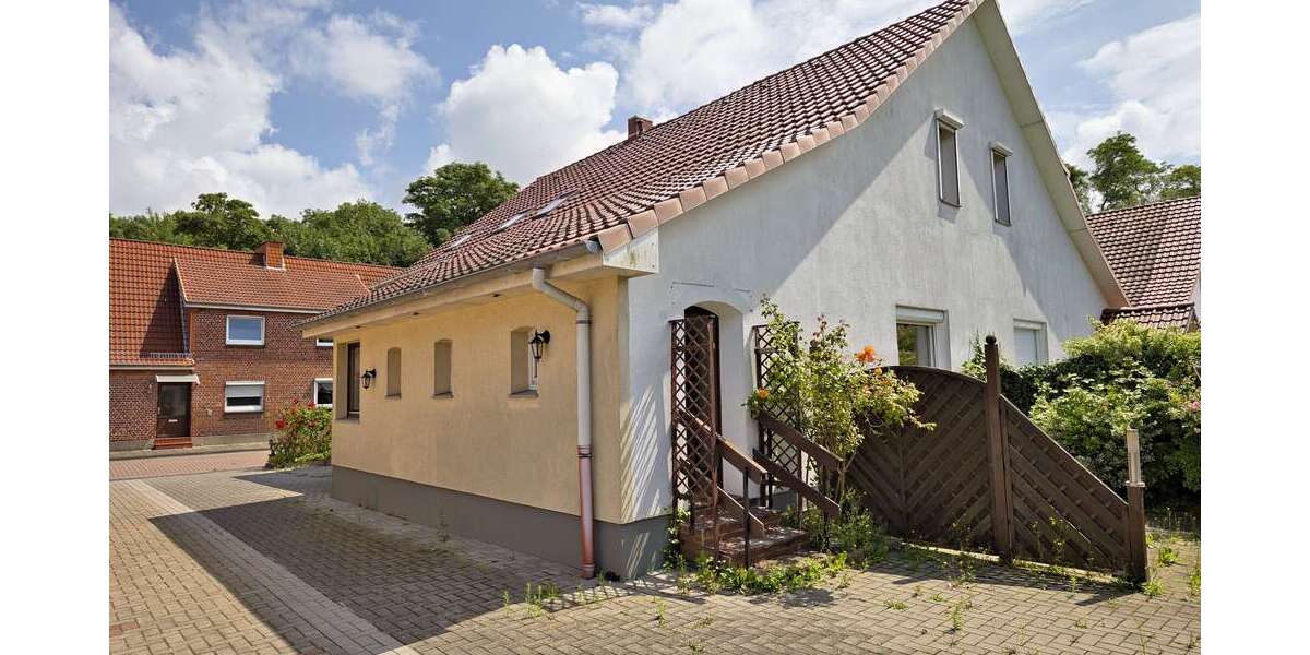 Haus zum Kaufen in Bremerhaven 117.000 € 90 m² 5 zimmer