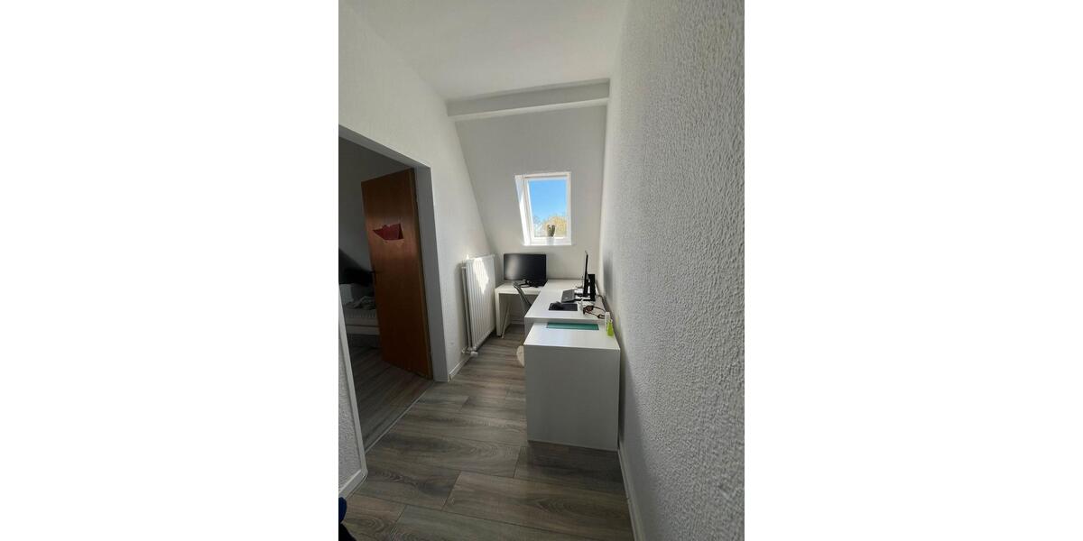 Etagenwohnung Nordenham - 4 Zimmer, 80 m&sup2;, 895&euro; | Angebot:26675192