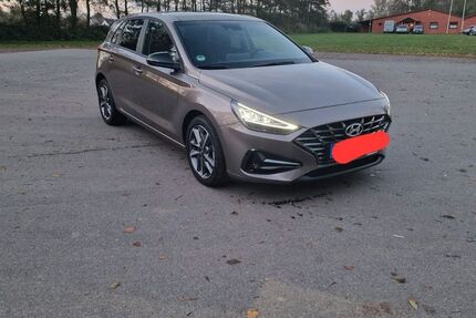 Hyundai i30 92.000 km 14.999 &euro; Bremerhaven 27574