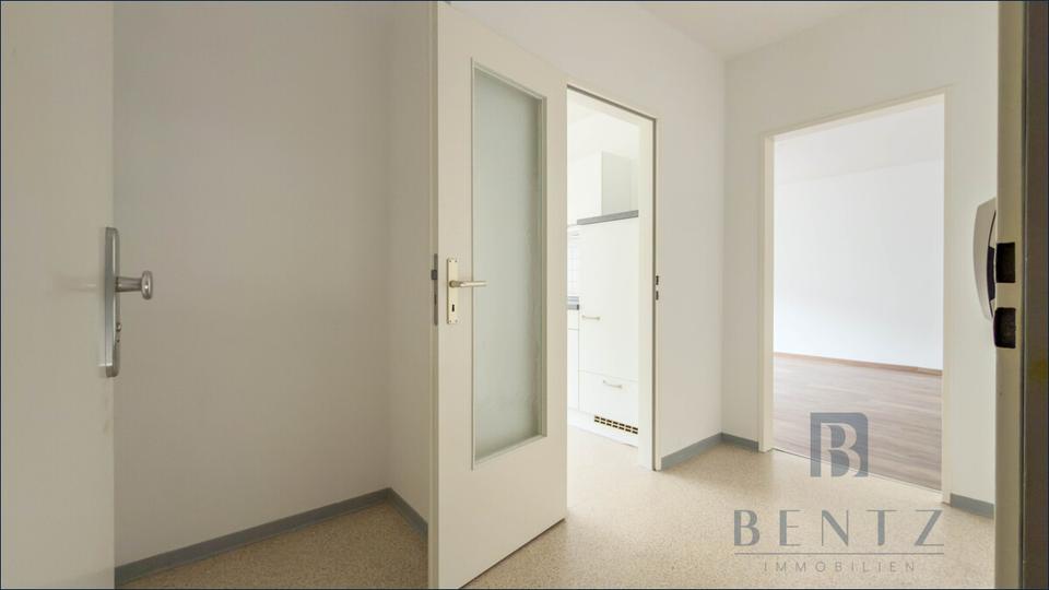 Etagenwohnung Bremerhaven Mitte - 2 Zimmer, 63 m&sup2;, 495&euro; | Angebot:25872889
