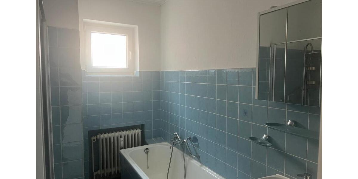Etagenwohnung Nordenham - 4 Zimmer, 110 m&sup2;, 600&euro; | Angebot:26335723