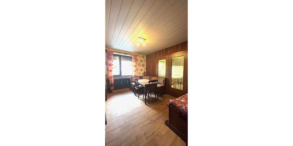 Mehrfamilienhaus, Wohnhaus Bremerhaven Lehe - 8 Zimmer, 140 m&sup2;, 250.000&euro; | Angebot:25724271