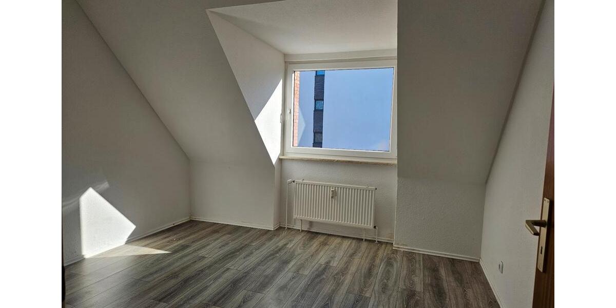 Dachgeschoßwohnung Bremerhaven Wulsdorf - 3 Zimmer, 59 m&sup2;, 457&euro; | Angebot:25372313