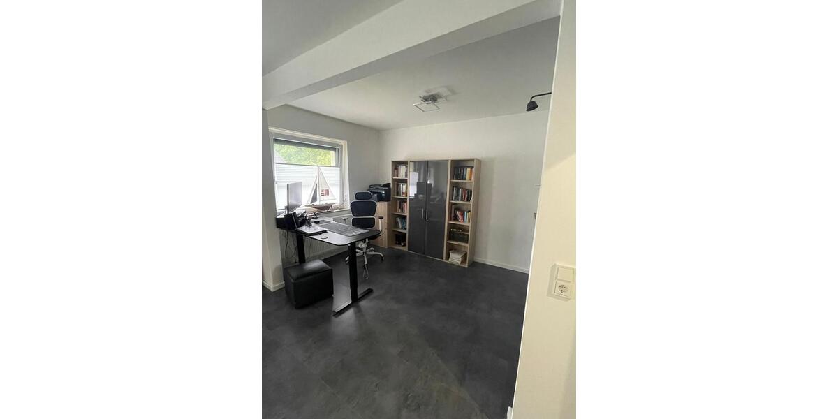 Etagenwohnung Bremerhaven Lehe - 3 Zimmer, 79 m&sup2;, 167.000&euro; | Angebot:27128493