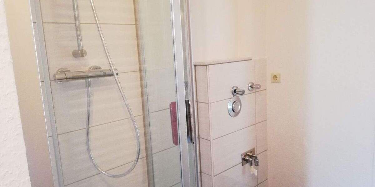 Etagenwohnung Bremerhaven Lehe - 3 Zimmer, 80 m&sup2;, 590&euro; | Angebot:25391926