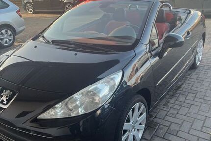 Peugeot 207 150.999 km 4.500 &euro; Stadland 26936