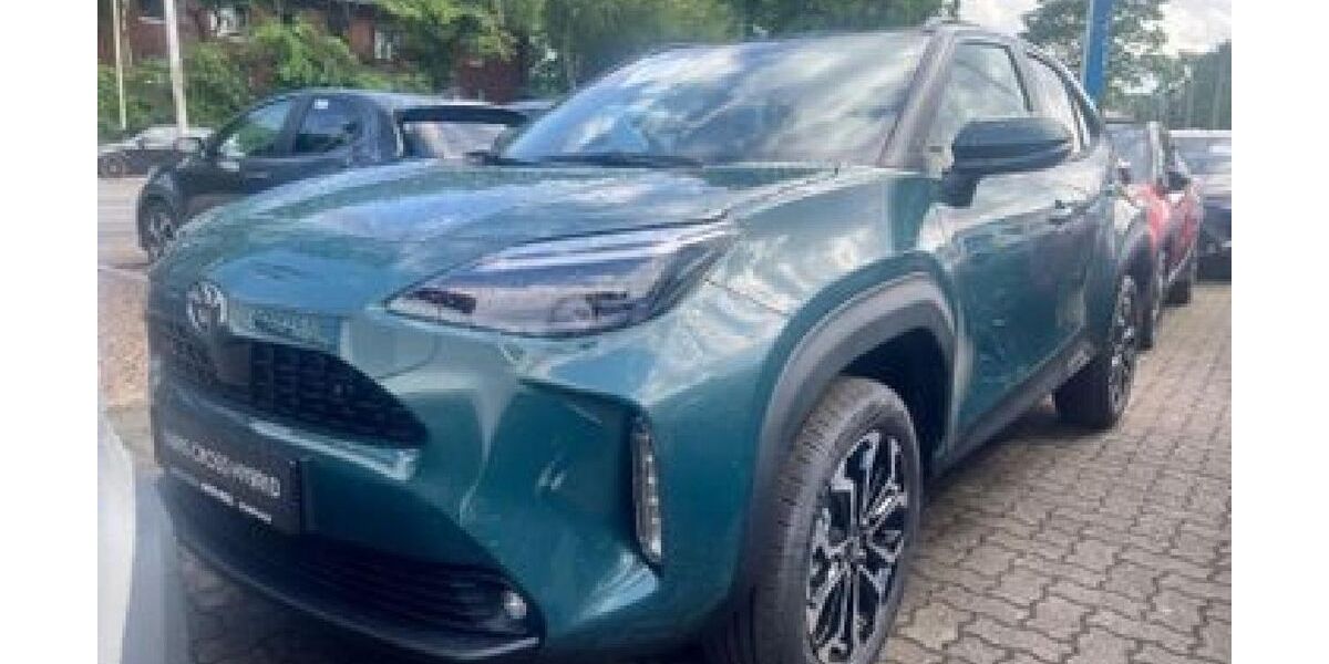 Toyota Yaris Cross 2.500 km 32.450 € Bremerhaven 27580