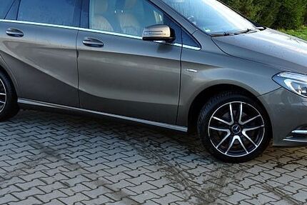 Mercedes-Benz B 200 77.800 km 14.600 &euro; Ovelgönne 26939