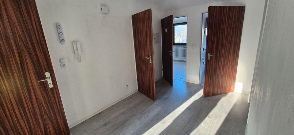Dachgeschoßwohnung Geestland Bad Bederkesa - 3 Zimmer, 83 m&sup2;, 500&euro; | Angebot:26517278