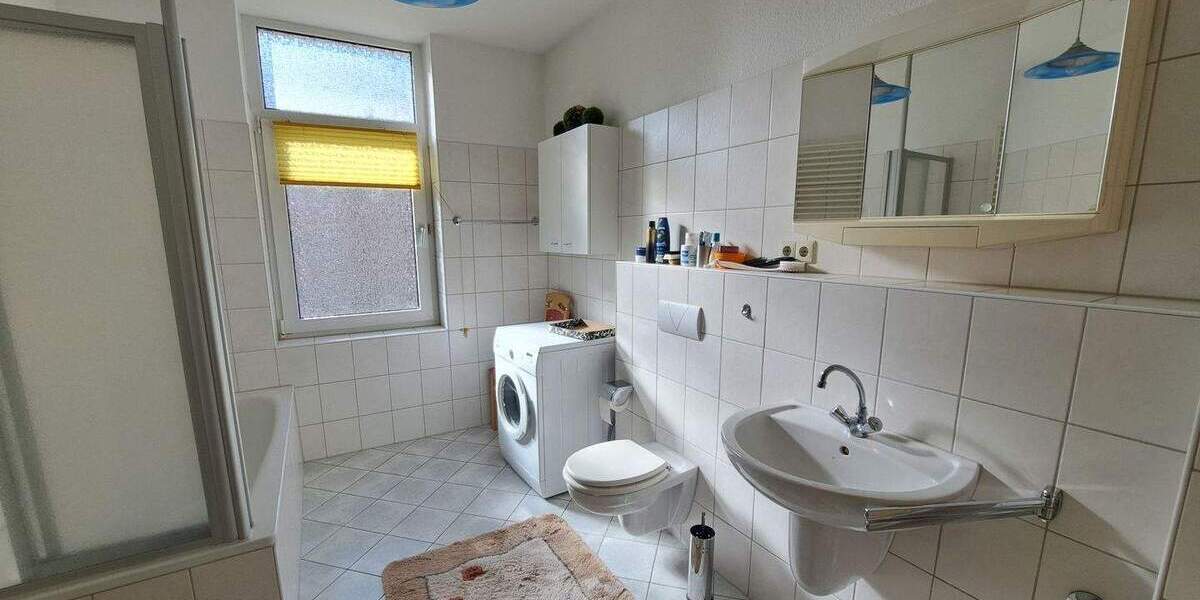 Etagenwohnung Bremerhaven Lehe - 2 Zimmer, 68 m&sup2;, 440&euro; | Angebot:25749038