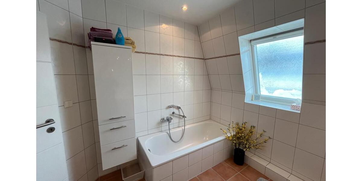 Gepflegte Doppelhaushälfte mit Garten & Terrasse in Speckenbüttel 4 zimmer