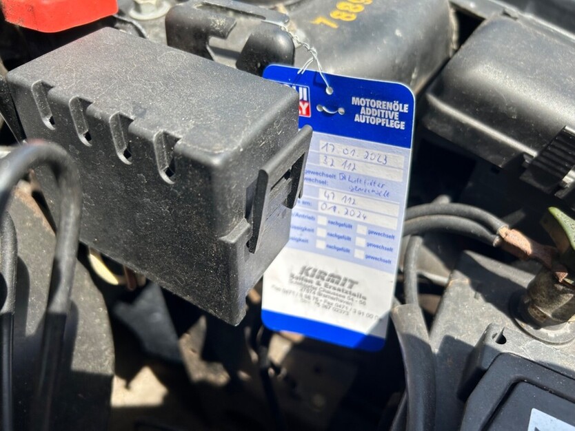 Peugeot 106 II 33.150 km 2.399 € Bremerhaven 27576