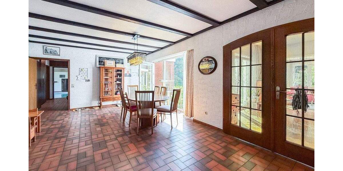 Einfamilienhaus Bremerhaven Lehe - 8 Zimmer, 258 m&sup2;, 399.000&euro; | Angebot:25835579