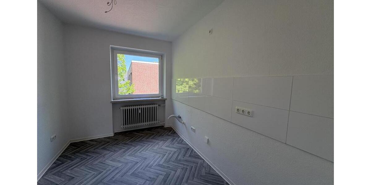 Etagenwohnung Bremerhaven Schiffdorferdamm - 3 Zimmer, 76 m&sup2;, 589&euro; | Angebot:26677135