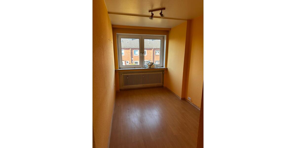 Reihenhaus Bremerhaven Schiffdorferdamm - 5 Zimmer, 130 m&sup2;, 250.000&euro; | Angebot:26112105