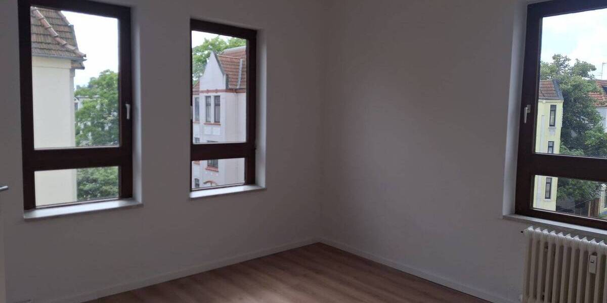 Großzügige 3-Zimmer-Wohnung im 2.OG – mit Charme, Einbauküche und Duschbad 3 zimmer