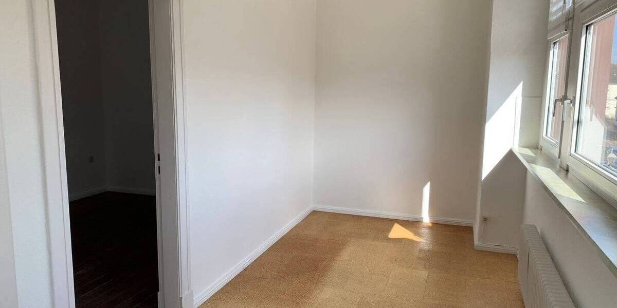 Etagenwohnung Ovelgönne - 4 Zimmer, 120 m&sup2;, 650&euro; | Angebot:25696273