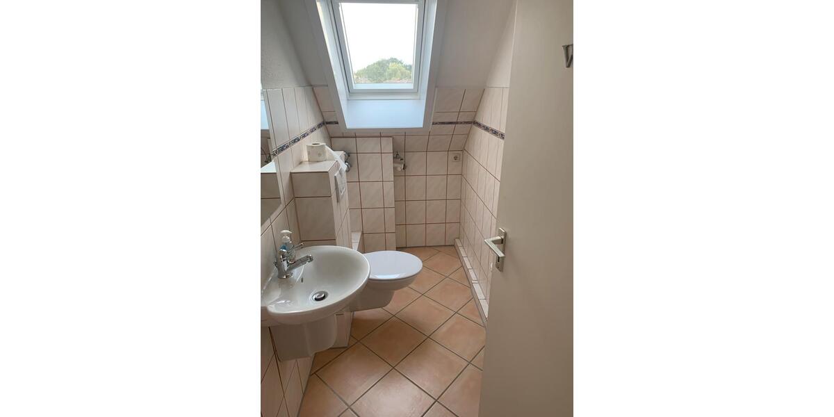 Dachgeschoßwohnung Bremerhaven Leherheide - 2.5 Zimmer, 74 m&sup2;, 673&euro; | Angebot:24752144