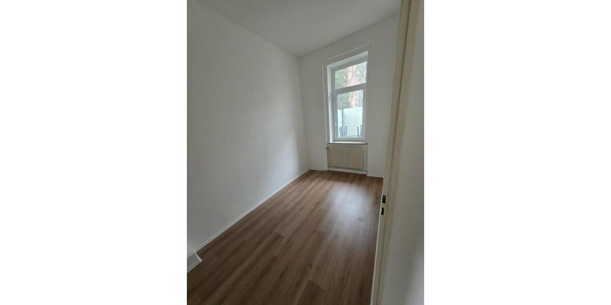 Erdgeschoßwohnung Bremerhaven - 3 Zimmer, 45 m&sup2;, 450&euro; | Angebot:26247835