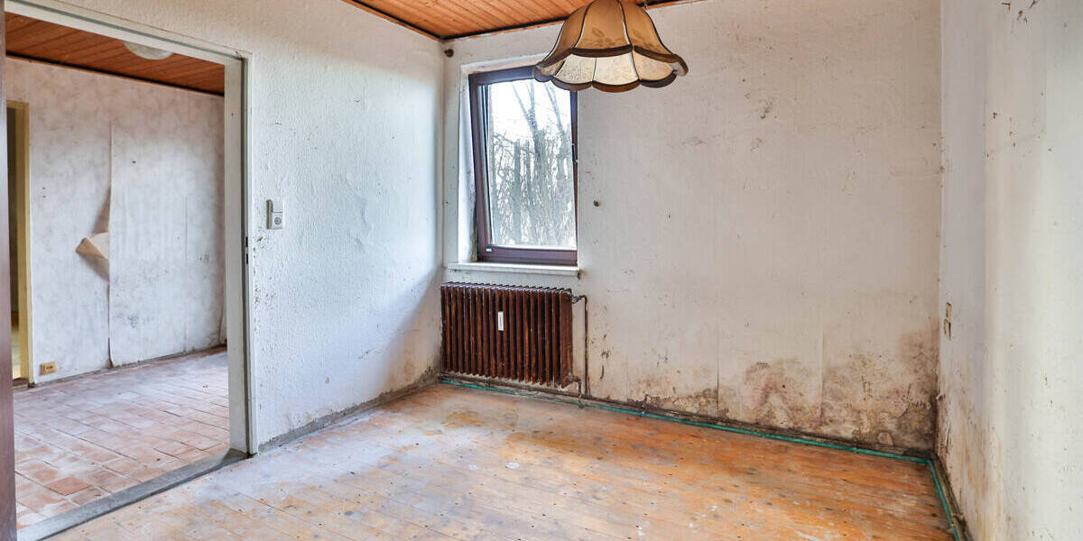Einfamilienhaus Nordenham / Esenshamm Esenshamm - 6 Zimmer, 120 m&sup2;, 69.900&euro; | Angebot:26043595