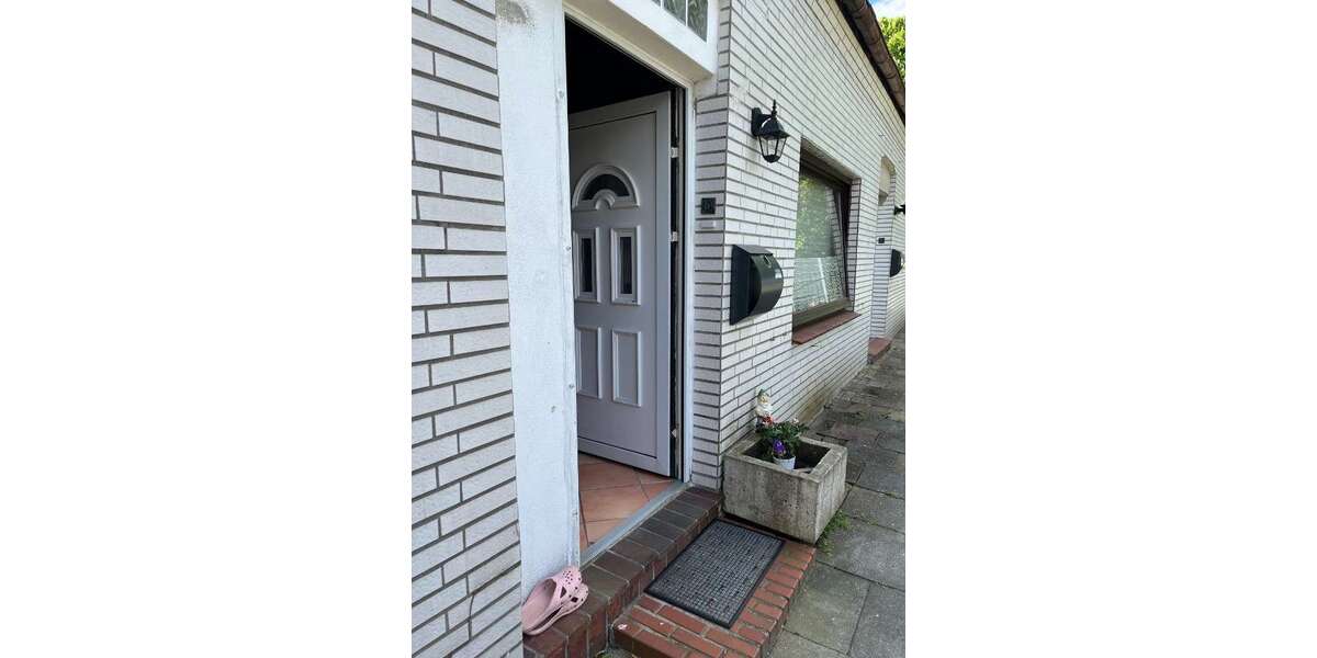 Einfamilienhaus Bremerhaven Mitte - 7 Zimmer, 162 m&sup2;, 189.000&euro; | Angebot:27020766