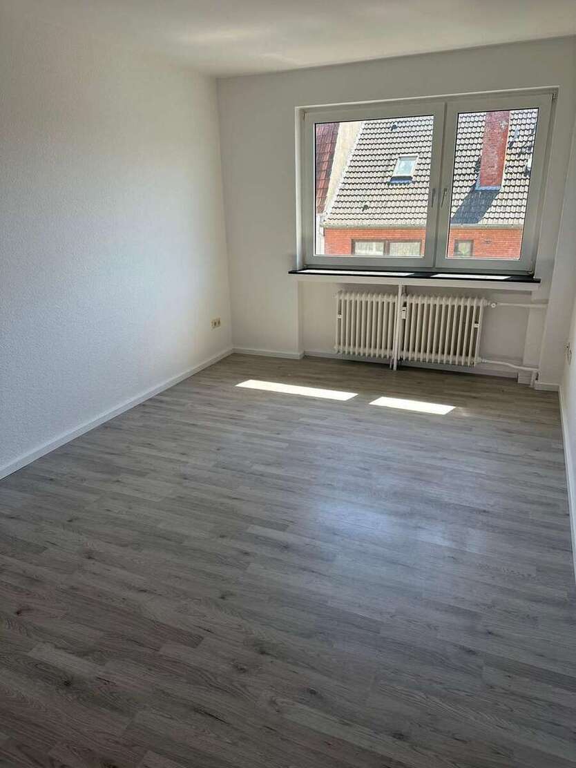 Wohnung zum Mieten in Wilhelmshaven 460 € 72.72 m² 3 zimmer