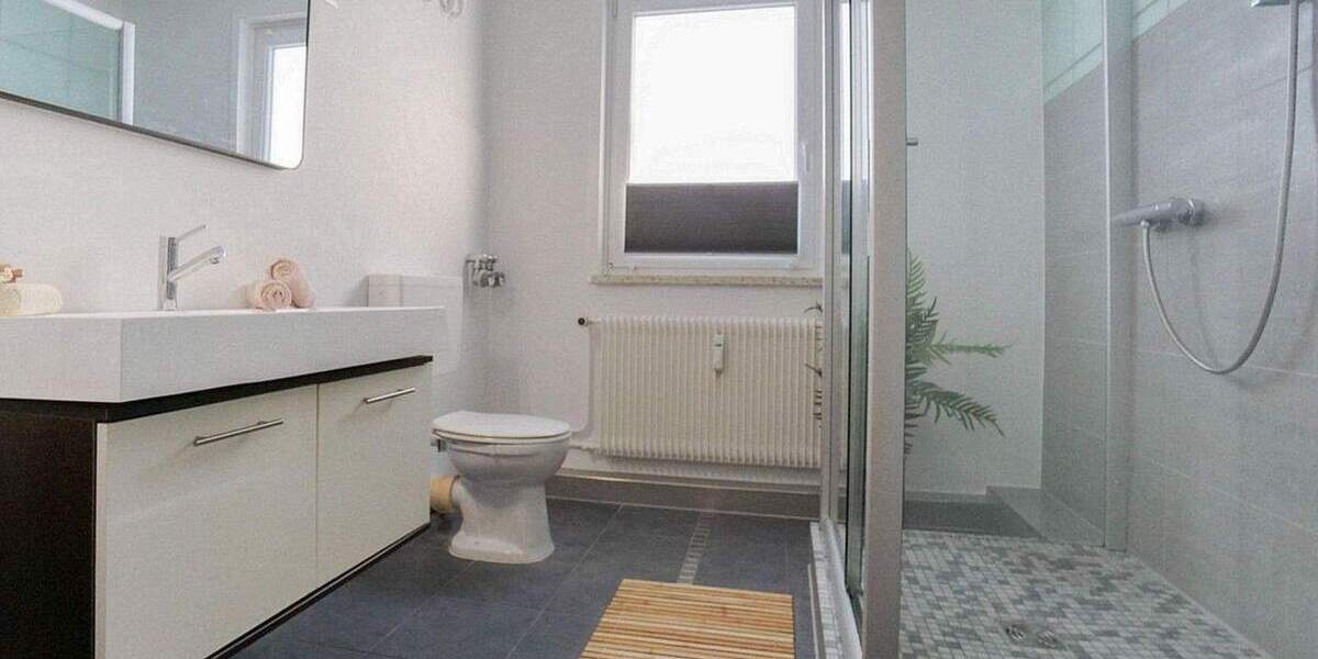 Etagenwohnung Bremerhaven Geestemünde - 2 Zimmer, 61 m&sup2;, 129.900&euro; | Angebot:25716442