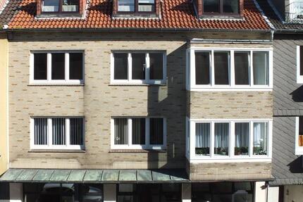 Wohnung Bremerhaven Mitte - 2 Zimmer, 70 m&sup2;, 420&euro; | Angebot:25252701