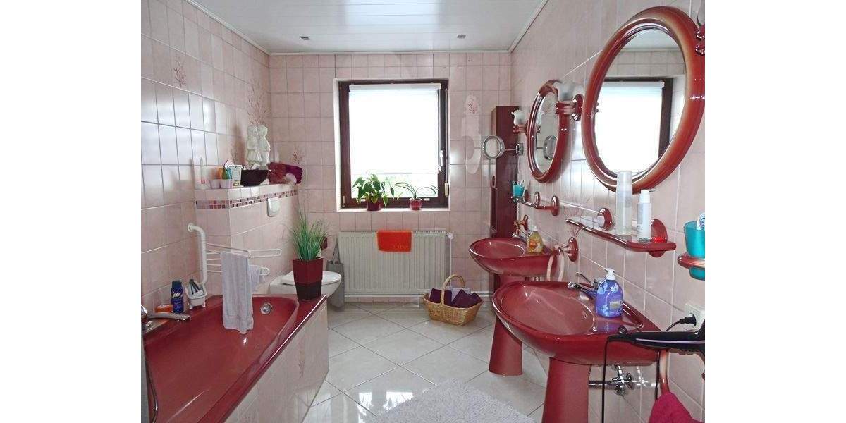 Mehrfamilienhaus, Wohnhaus Beverstedt Bokel - 9 Zimmer, 268 m&sup2;, 428.000&euro; | Angebot:25694308