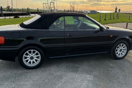 Audi 80 156.000 km 6.950 &euro; Bremerhaven 27576